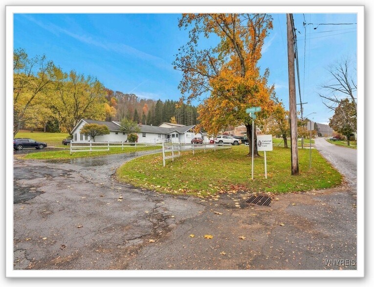 More Photos Of 130 W Main St, Cuba Medical For Sale