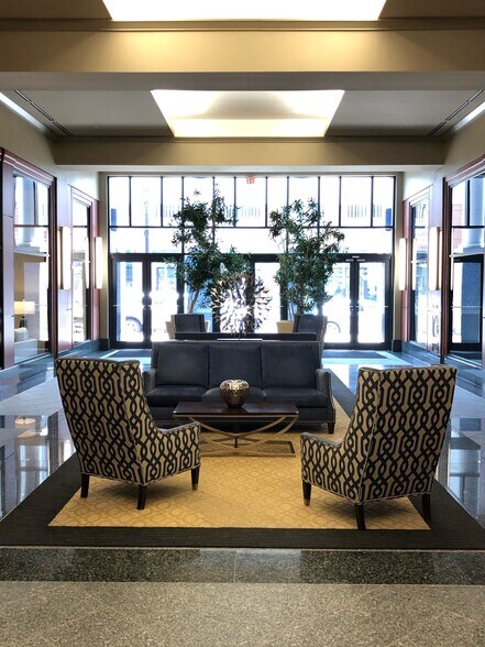 More Photos Of 1906 Towne Centre Blvd, Annapolis Office For Sale
