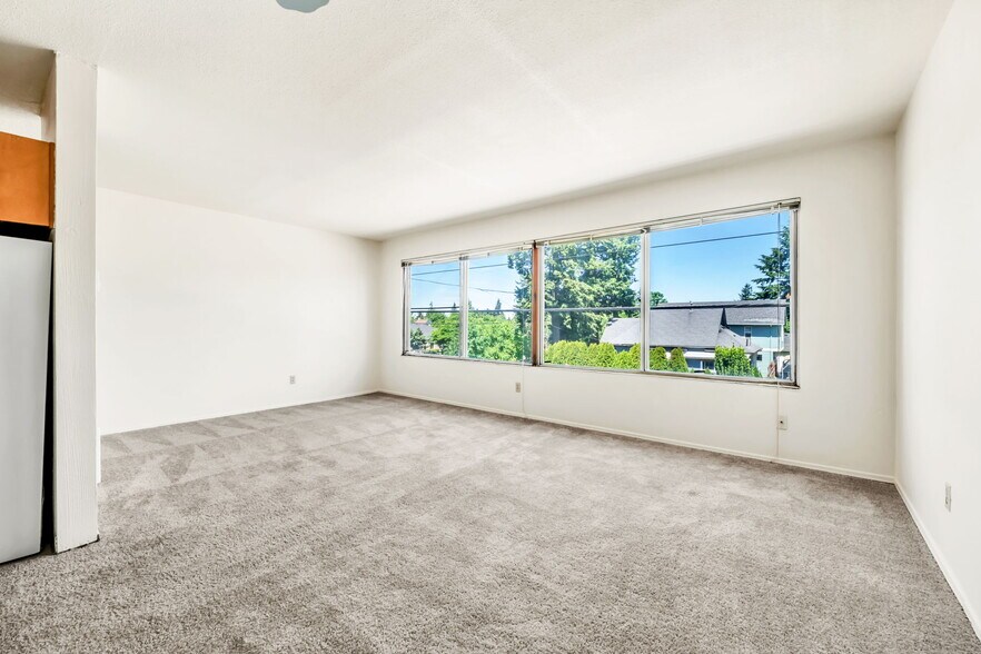 More Photos Of 7606-7720 E Burnside St, Portland Apartments For Sale