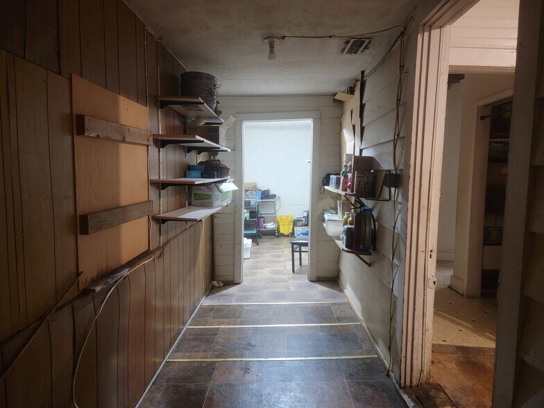 More Photos Of 7 Main St, Milledgeville Restaurant For Sale