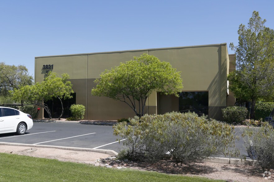 More Photos Of 3001 S 35th St, Phoenix Unknown For Lease