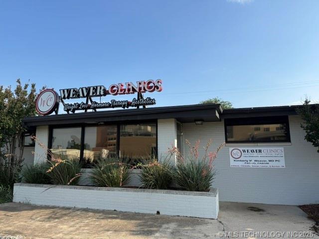 Primary Photo Of 1019 15th Ave NW, Ardmore Medical For Sale