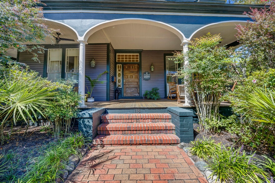 More Photos Of 118 S 4th St, Wilmington Hospitality For Sale