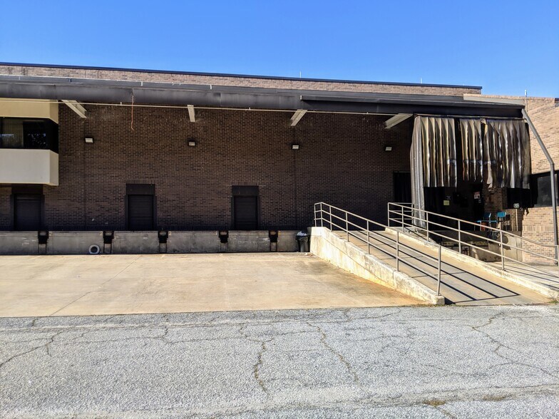 More Photos Of 200 Herald Journal Blvd, Spartanburg Manufacturing For Lease