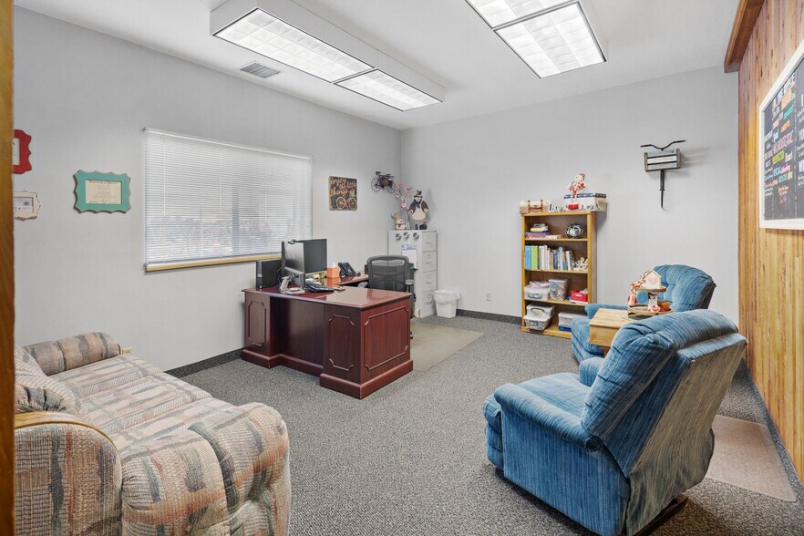 More Photos Of 255 S Main St, Richfield Office For Sale