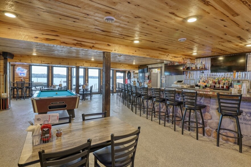 More Photos Of 7440 N Pats Landing Rd, Hayward Restaurant For Sale