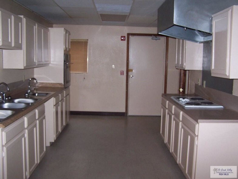 More Photos Of 1501 N 28th St, Harlingen Unknown For Lease