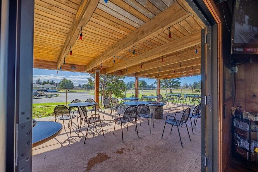 More Photos Of 3030 Oregon Ave, Bandon Restaurant For Sale