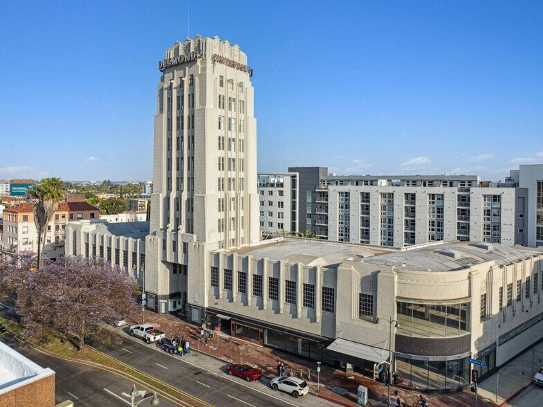 More Photos Of 5500-5528 Wilshire Blvd, Los Angeles Office For Lease