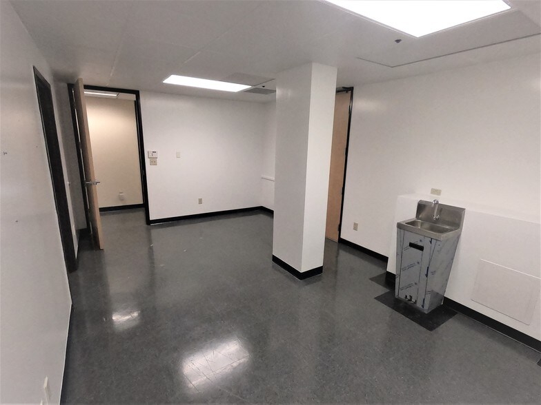 More Photos Of 3200 Steck Ave, Austin Office For Sale