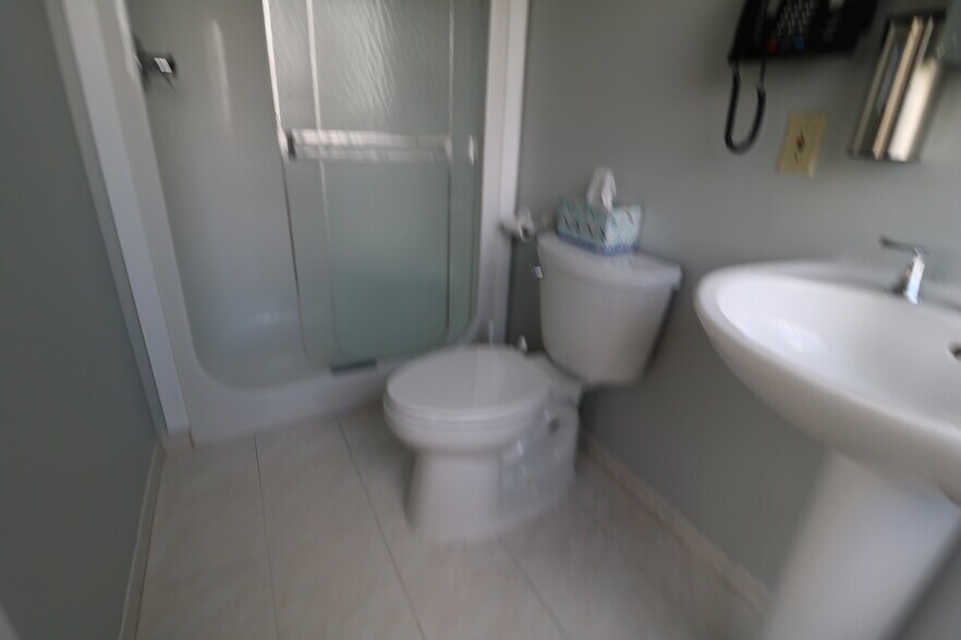 More Photos Of 401 Hamburg Turnpike, Wayne Medical For Sale