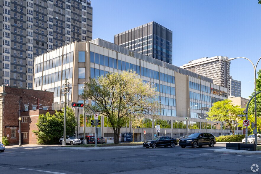 Primary Photo Of 4150 Rue Sainte-Catherine O, Westmount Office For Lease