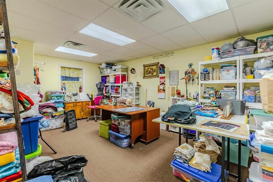 More Photos Of 215 Market St, Lake Park Office For Sale