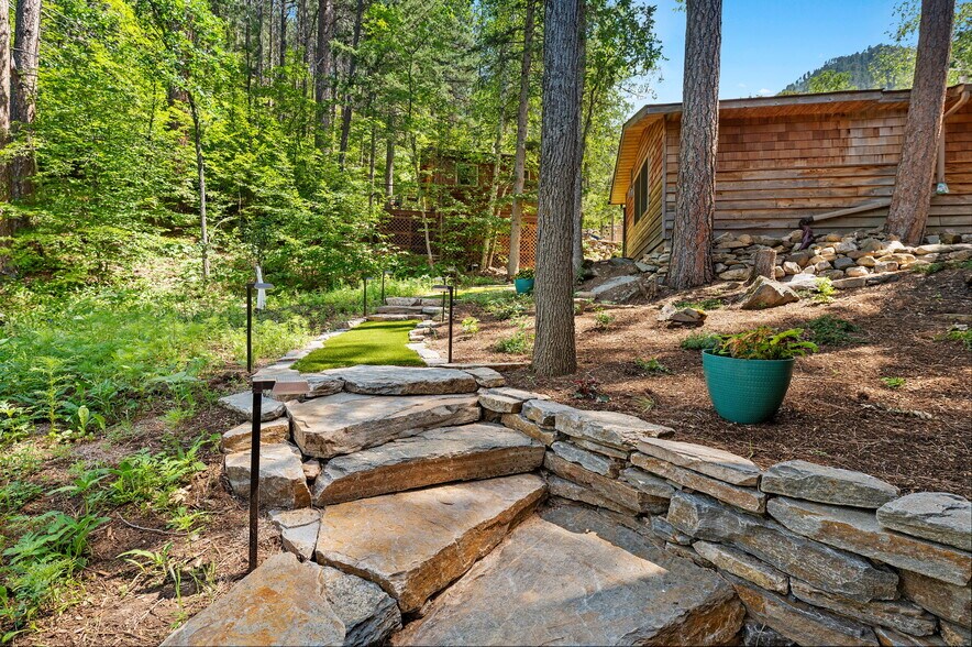 More Photos Of 10888 Rimrock Pl, Spearfish Hotel For Sale