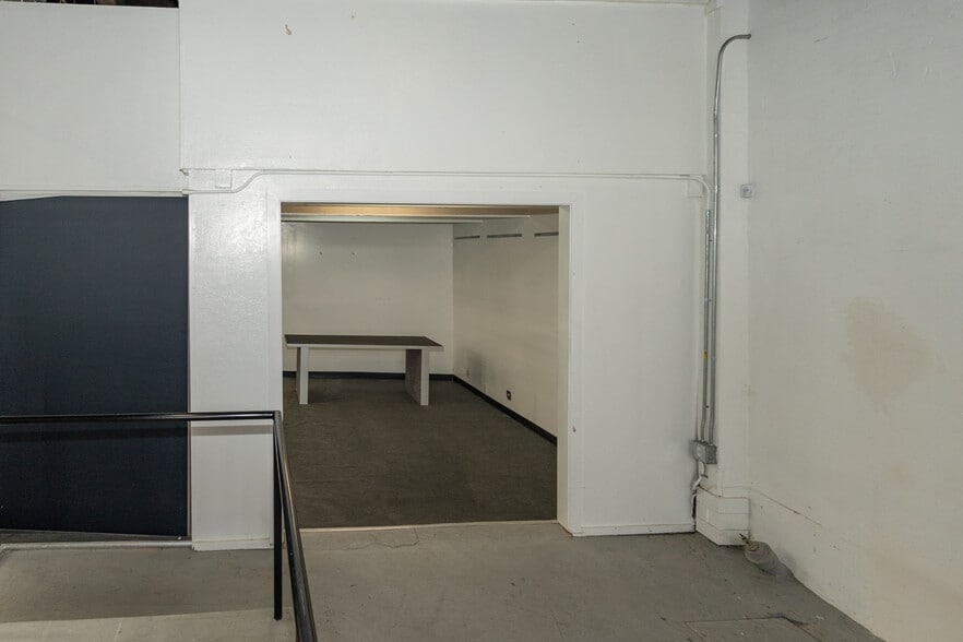 More Photos Of 100 F St, San Rafael Storefront Retail Office For Sale