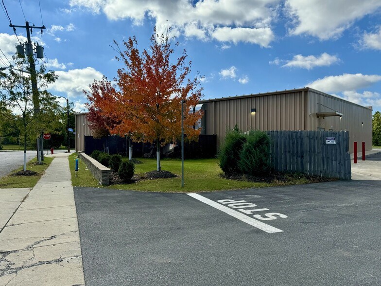 More Photos Of 1750 Genesee St, Buffalo Freestanding For Lease