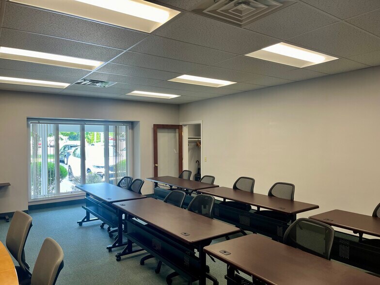 More Photos Of 666 Boston Post Rd, Guilford Medical For Sale