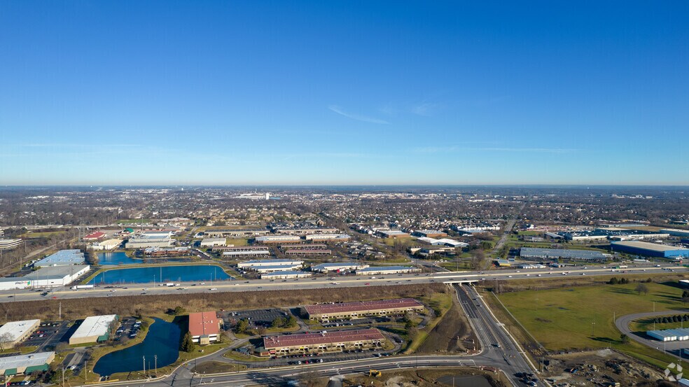 More Photos Of 7029 Huntley Rd, Columbus Light Manufacturing For Lease