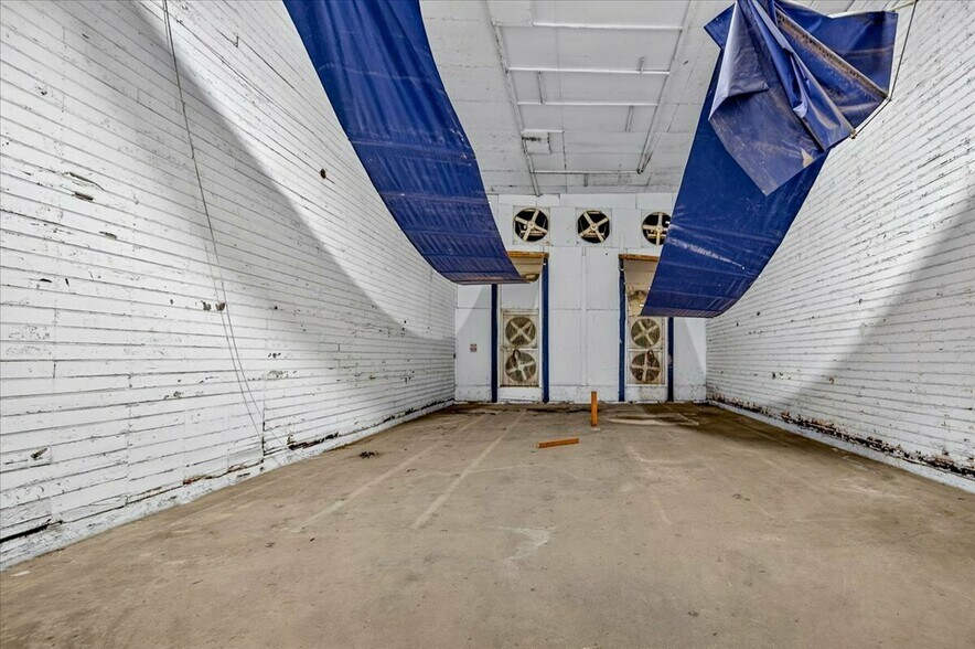 More Photos Of 23745 Avenue 112, Porterville Refrigeration Cold Storage For Sale