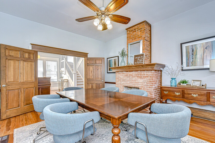 More Photos Of 707 W Swann Ave, Tampa Office For Sale