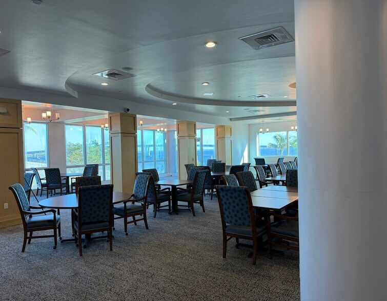 More Photos Of 2500 Edwards Dr, Fort Myers Apartments For Lease