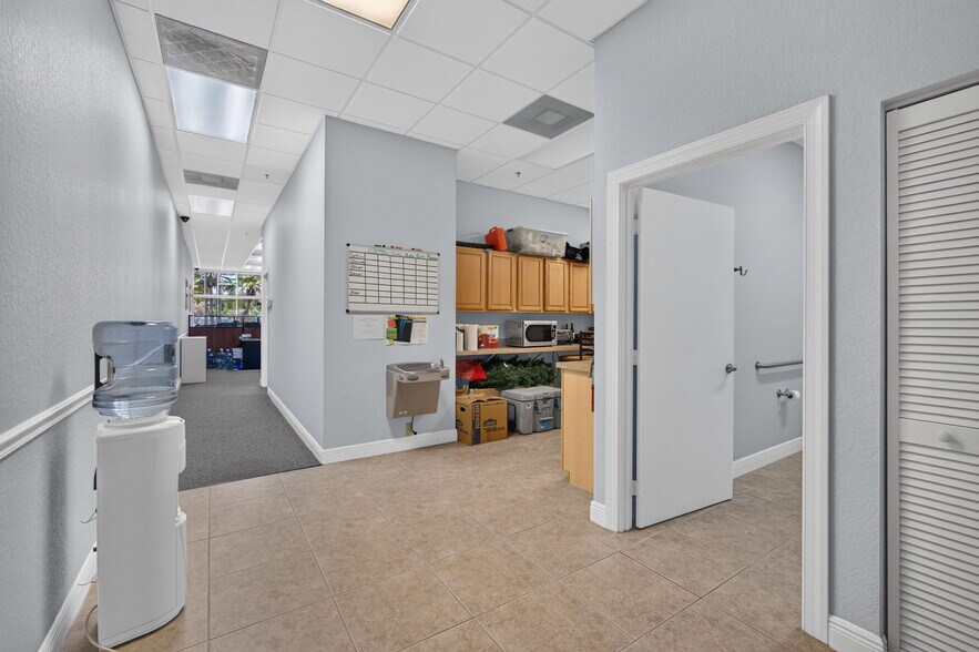More Photos Of 2151 S Alternate A1A Hwy, Jupiter Medical For Sale