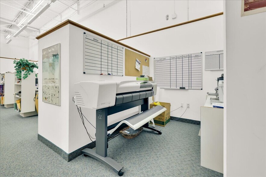 More Photos Of 2830 W State Road 84, Fort Lauderdale Flex For Sale
