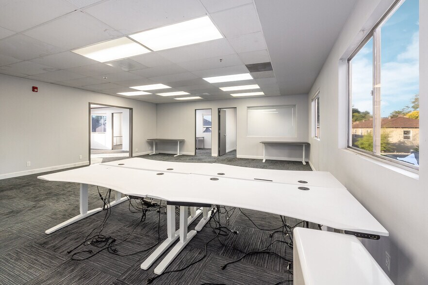 More Photos Of 480 N 1st St, San Jose Office For Sale