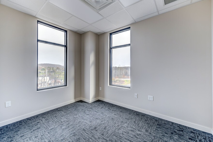 More Photos Of 1025 Alliance Park Dr, Bloomsburg Office For Lease