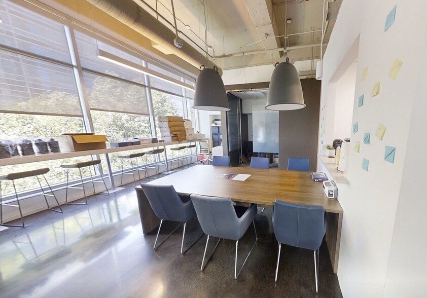More Photos Of 400 W Peachtree, Atlanta Office For Sale
