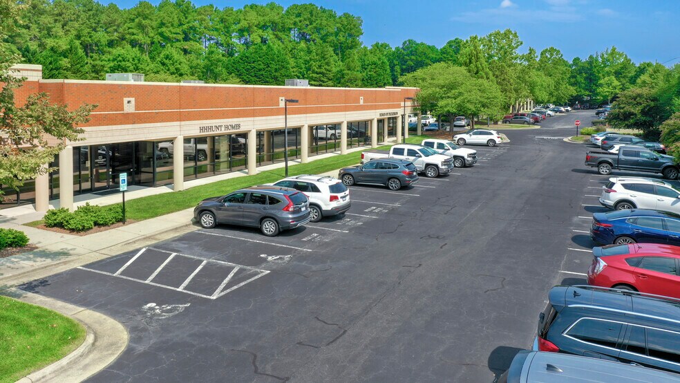 More Photos Of 7101 Creedmoor Rd, Raleigh Unknown For Lease