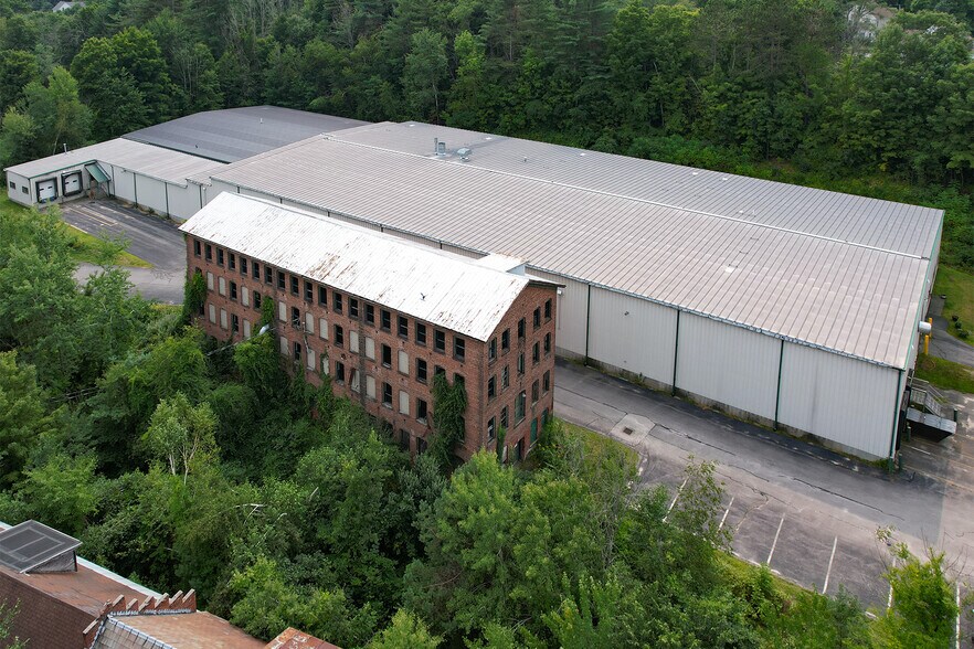 More Photos Of 42 Main St, Antrim Apartments For Sale