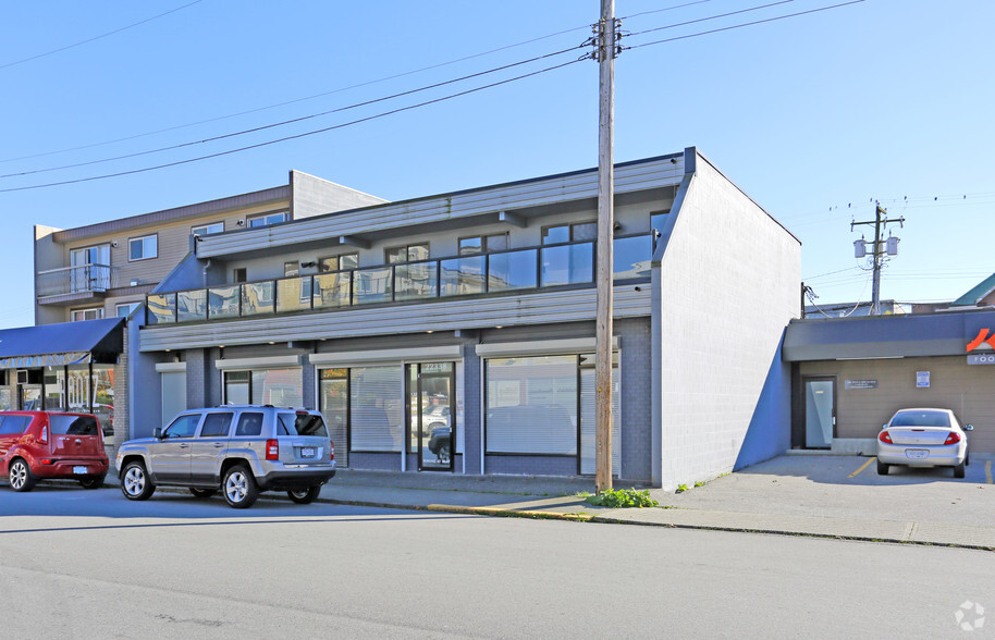 Primary Photo Of 22338 Selkirk Av, Maple Ridge Storefront Retail Residential For Sale