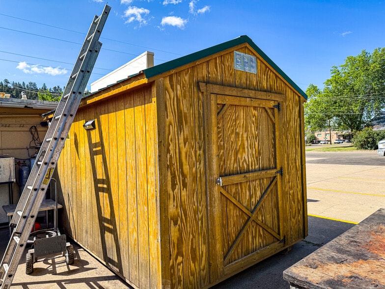 More Photos Of 1290 Front St, Forsyth Freestanding For Sale