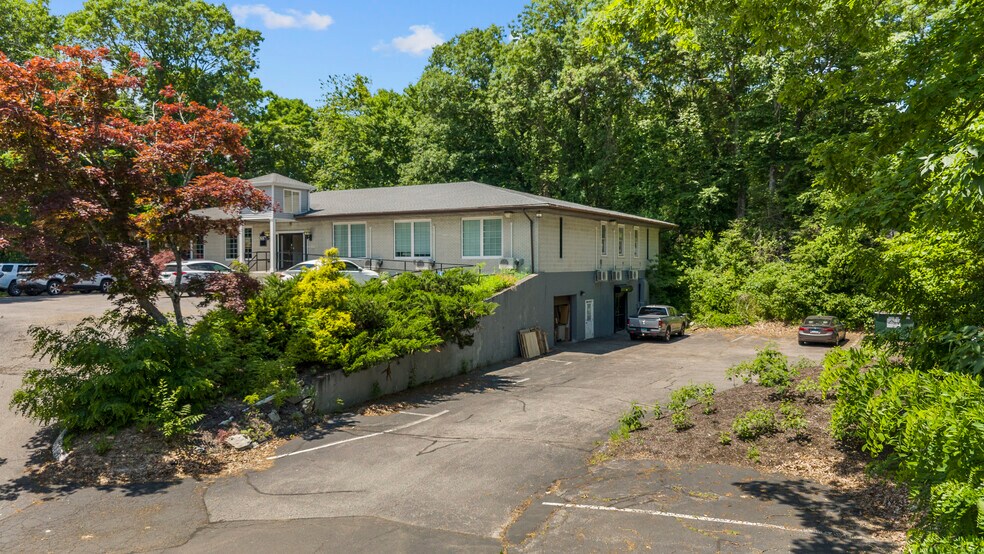 More Photos Of 887 Main St, Monroe Office Residential For Lease