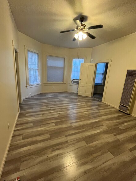 More Photos Of 1905 10th St, Sacramento Apartments For Sale