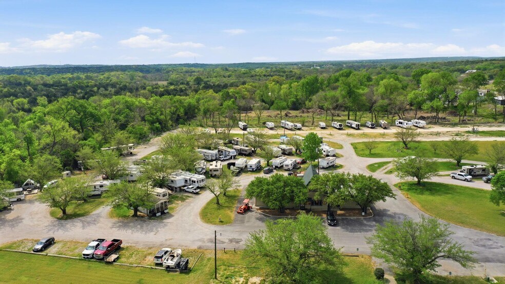 More Photos Of 2205 Tin Top Rd, Weatherford Trailer Camper Park For Sale