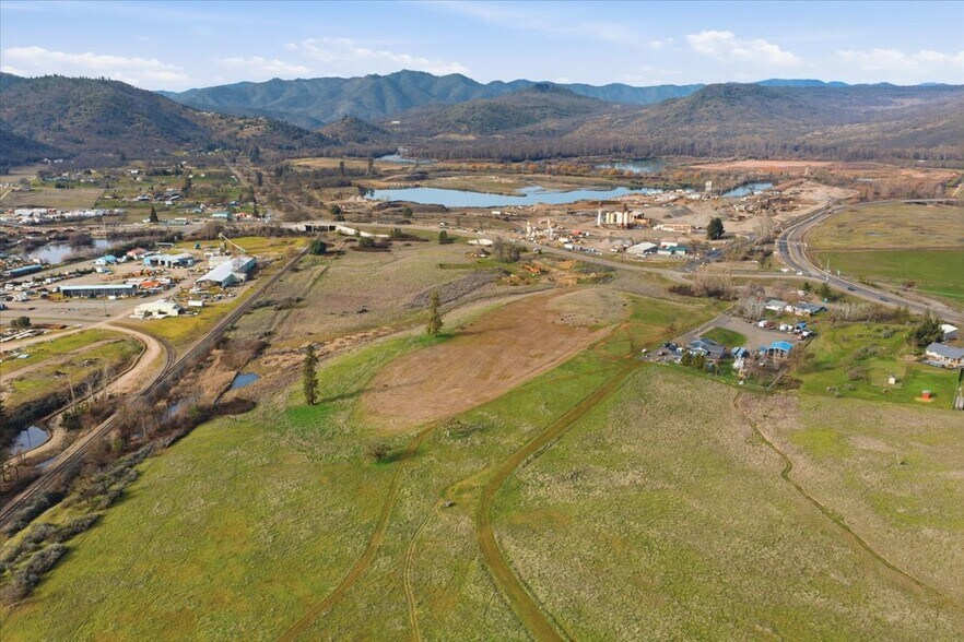 More Photos Of 7505 Blackwell rd, Central Point Land For Sale