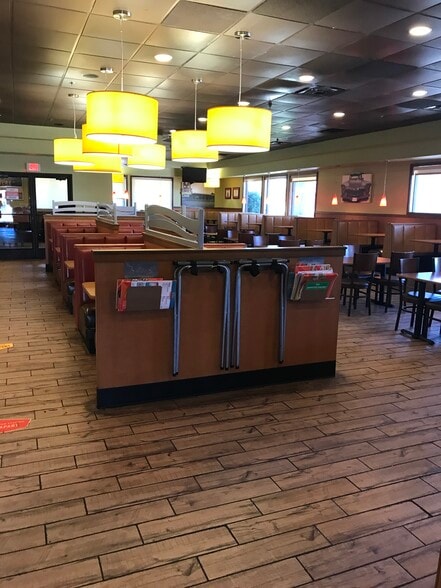 More Photos Of 7065 Winchester Rd, Memphis Restaurant For Lease