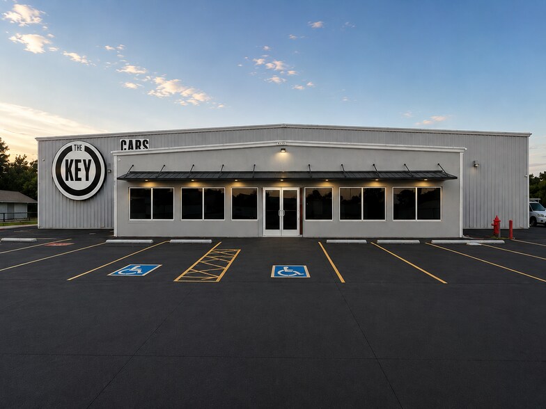 Primary Photo Of 3031 NE 23rd St, Oklahoma City Warehouse For Sale
