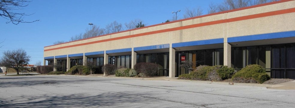 More Photos Of 9668-9680 Marion Rdg, Kansas City Light Manufacturing For Lease