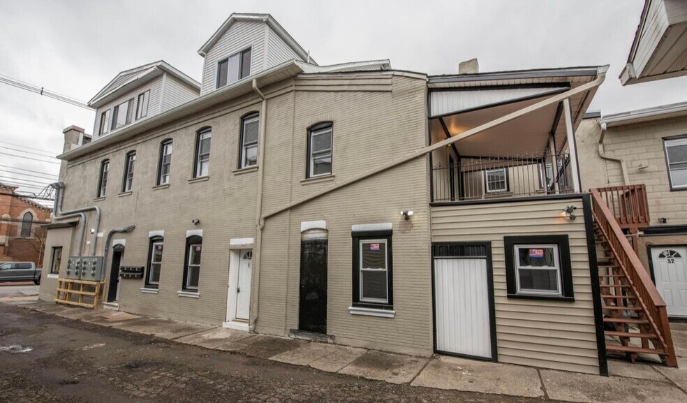 More Photos Of 16-20 E Main St, Plymouth Storefront Retail Residential For Sale