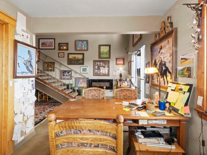 More Photos Of 1806 E Cedar Ave, Rawlins Hotel For Sale