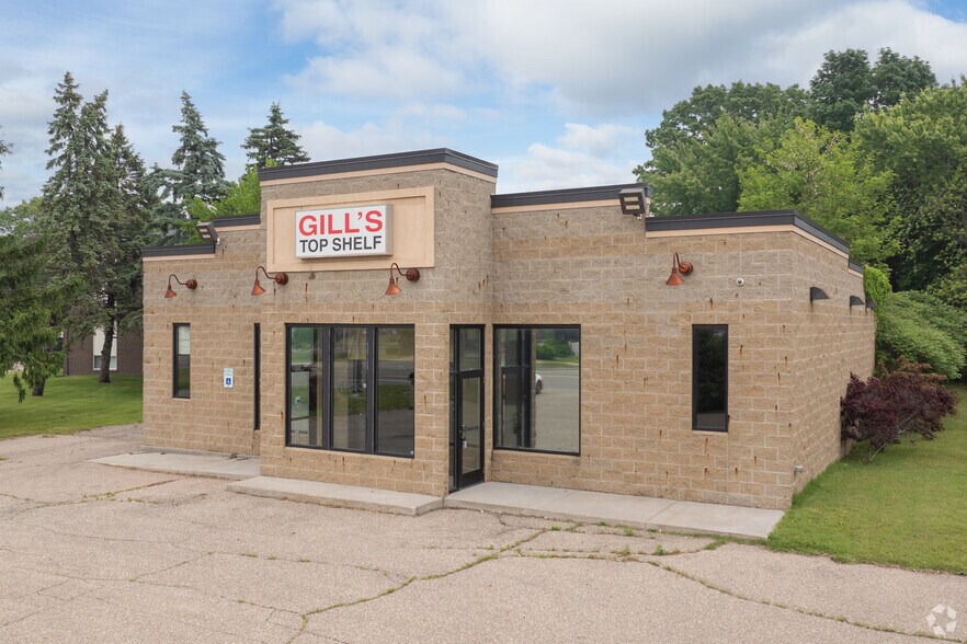 More Photos Of 4435 Red Arrow Hwy, Stevensville Restaurant For Lease