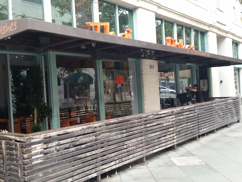 More Photos Of 119-131 Broadway, Santa Monica Office For Lease