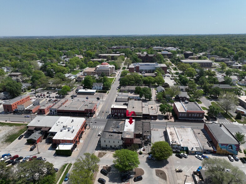 More Photos Of 2641 N 48th St, Lincoln Storefront Retail Residential For Sale