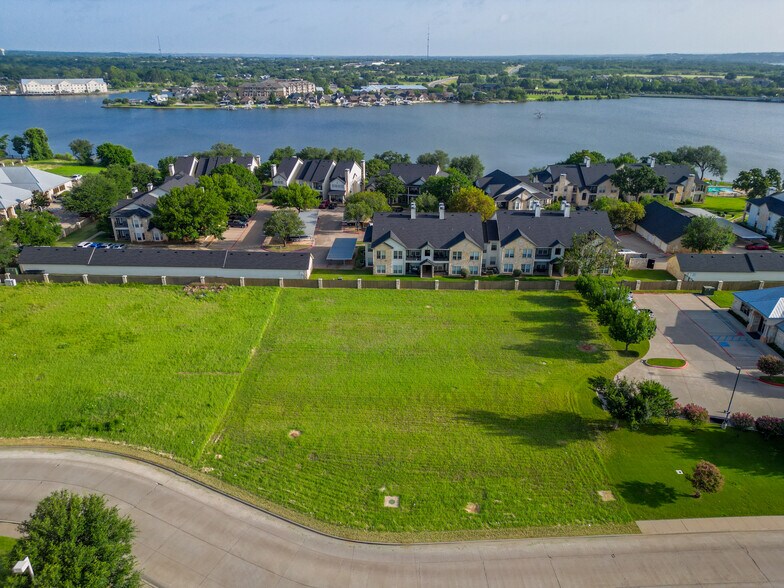 More Photos Of 1100 Crawford Ave, Granbury Land For Sale
