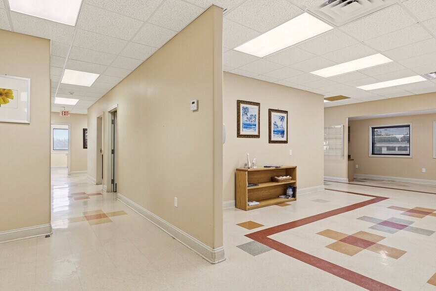 More Photos Of 9 San Bartola Dr, Saint Augustine Medical For Sale