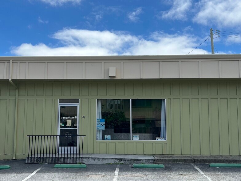 More Photos Of 527 Ramona Ave, Monterey Freestanding For Sale