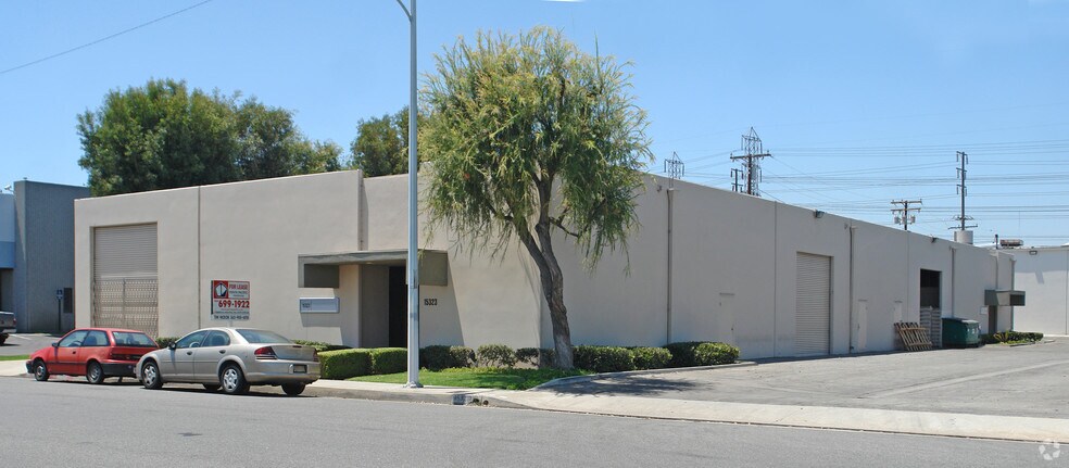 More Photos Of 15323 Texaco Ave, Paramount Warehouse For Lease